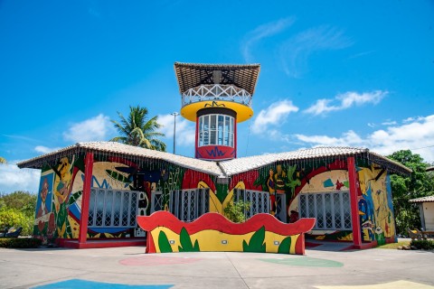 Mural transforma Mirante da 13 de Julho em marco visual que fortalece identidade de Aracaju