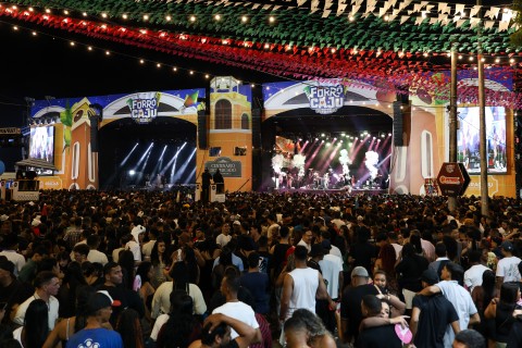 Forró Caju apresenta noite com sertanejo, forró e música nordestina nesta segunda, 22