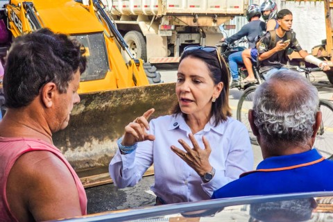 Prefeita Emília acompanha realização de tapa-buracos para melhorar tráfego na avenida Maranhão