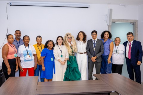 Prefeita Emília dialoga com MPF para ampliar direitos da comunidade da reserva das Mangabeiras